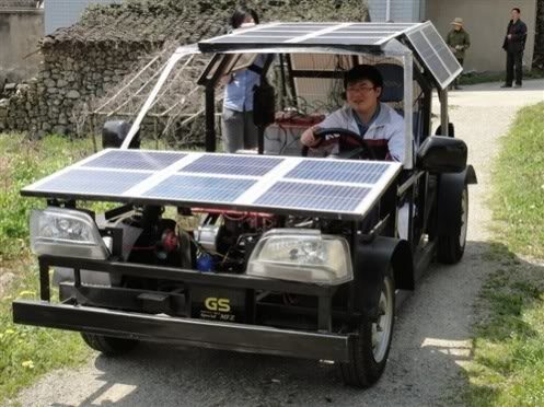 coche-electrico-que-autogenera-su-propia-energia-con-paneles-solares-7996739