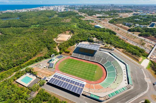 huerta-solar-fotovoltaica-conectada-a-red-en-estadio-de-futbol-pituac3a7u-8424894