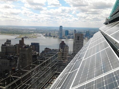 cubierta-solar-fotovoltaica-mayor-altura-del-mundo-deutsche-bank-america-6251941